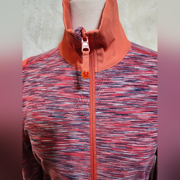 Lululemon reversible jacket.  Floral/stripes.  Size 6 - Picture 10 of 17